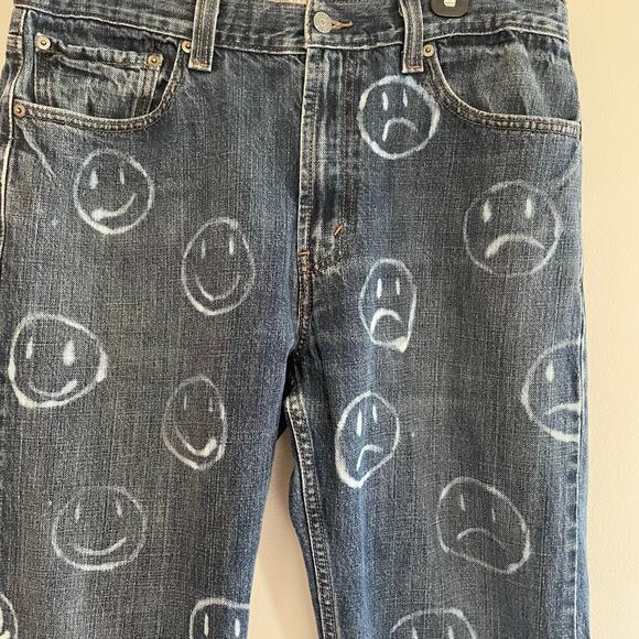 LEVI'S 505 Regular Fit Bleach Smiley Face Denim Jeans Frayed Hem Size 34/30 - Picture 1 of 16